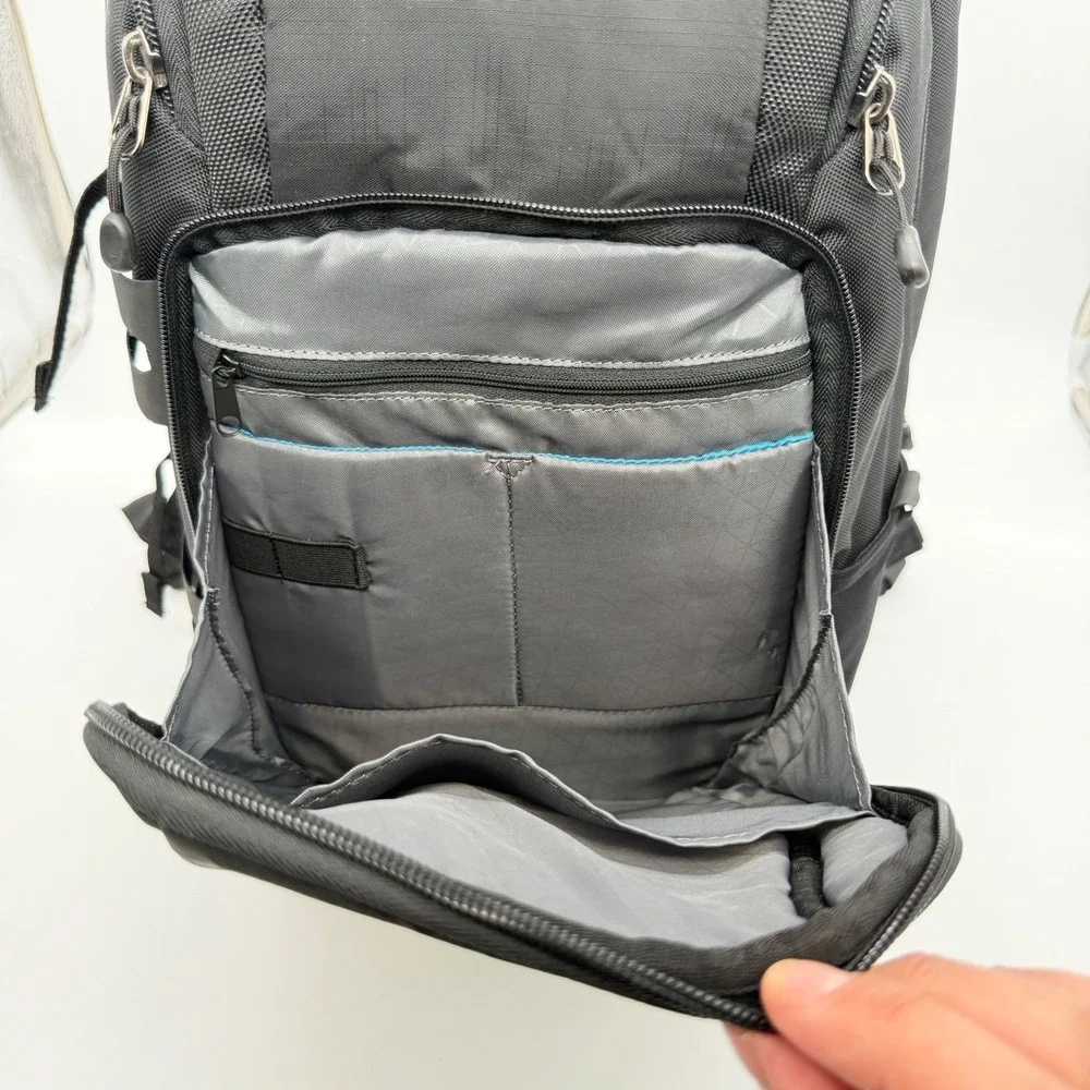 Case Logic DSLR Camera Backpack Black Ripstop Nylon Laptop Compartment Padded